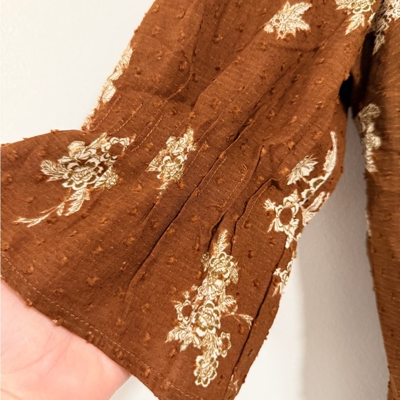 Anthropologie style Womens Brown Floral Ruffle Blouse S Cotton Swiss Dot Pintuck - Picture 3 of 14